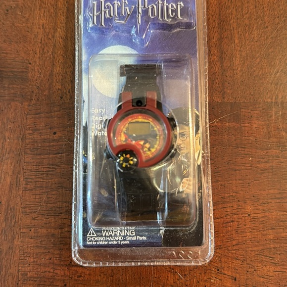 Harry Potter Watch Sealed by SII Seiko Instruments - Picture 2 of 7
